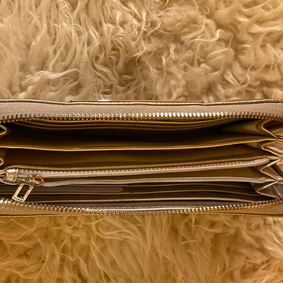 Guess Gold Clutch Purse - Picture 2 of 4